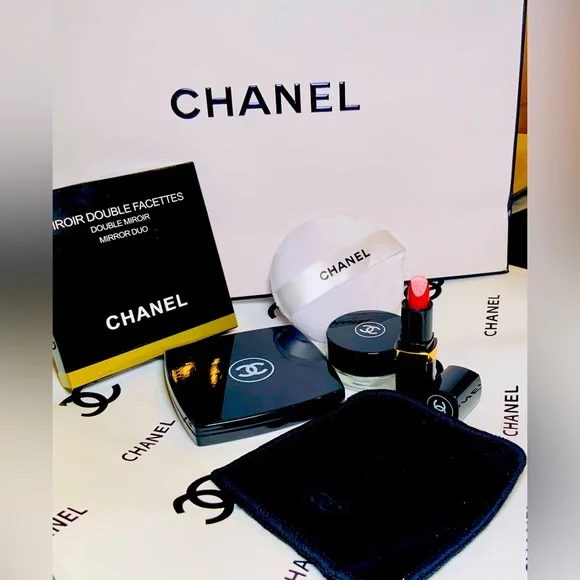 Chanel Two-Way Compact Mirror Bundle wi/Mini Lipstick, Powder Puff, Travel Jar - Picture 2 of 4